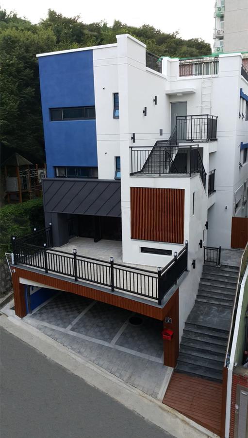 Lia House Hostel Busan Bagian luar foto